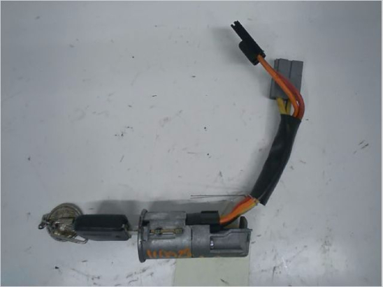 Antivol de direction occasion RENAULT CLIO I Phase 1 - 1.9 D