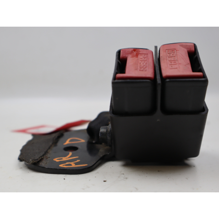 Ancrage ceinture arrière droit occasion RENAULT CLIO II Phase 2 - 1.2 16v