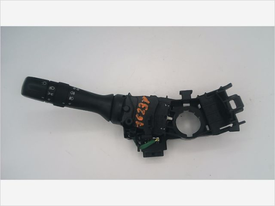 Commande eclairage occasion TOYOTA YARIS III Phase 2 - 1.0 VVT-i 70ch