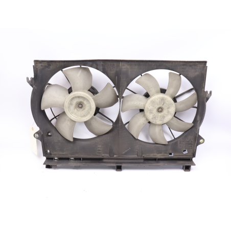 Buse ventilateur occasion TOYOTA AVENSIS II phase 1 - 115 D-4D