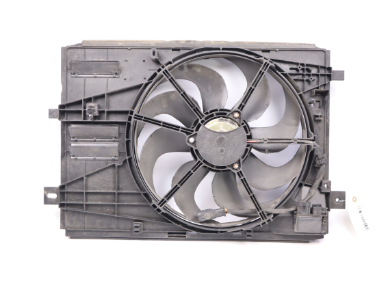 Buse ventilateur occasion PEUGEOT 308 II Phase 1 BREAK - 2.0 BlueHDI 150ch