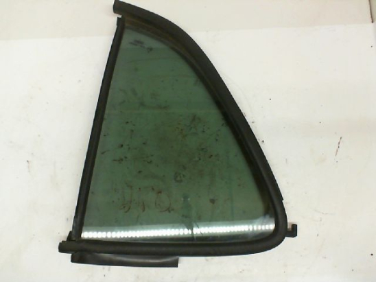 Vitre fixe porte arrière droite occasion OPEL AGILA II Phase 1 - 1.0i 65ch