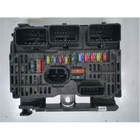 Platine fusible av occasion CITROEN C4 I Phase 1 - 1.6 HDi 110ch