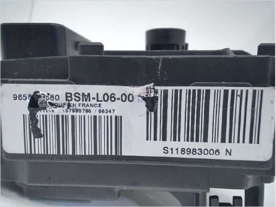 Platine fusible av occasion CITROEN C4 I Phase 1 - 1.6 HDi 110ch