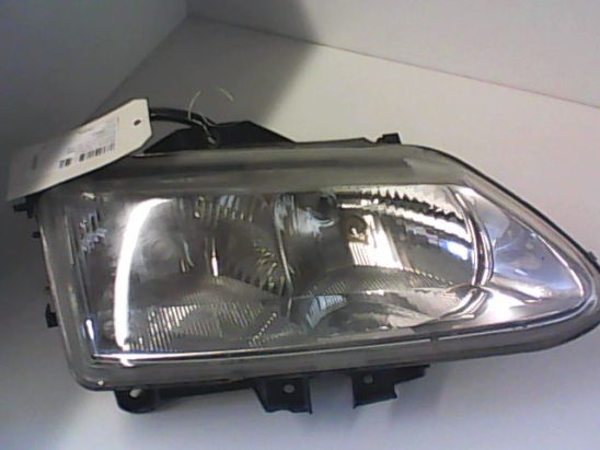 Phare droit occasion RENAULT ESPACE III Phase 1 - 2.2 DCI 115ch