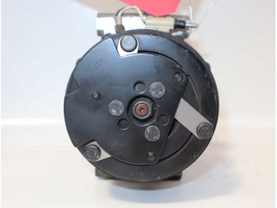 COMPRESSEUR AIR CONDITIONNE