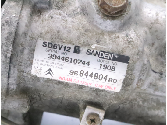 COMPRESSEUR AIR CONDITIONNE