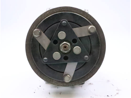 COMPRESSEUR AIR CONDITIONNE