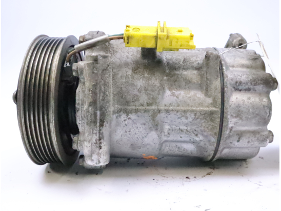 COMPRESSEUR AIR CONDITIONNE
