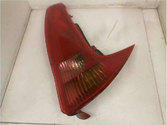 Feu arrière droit occasion PEUGEOT 206 phase 1 SW - 1.4 HDI 70ch