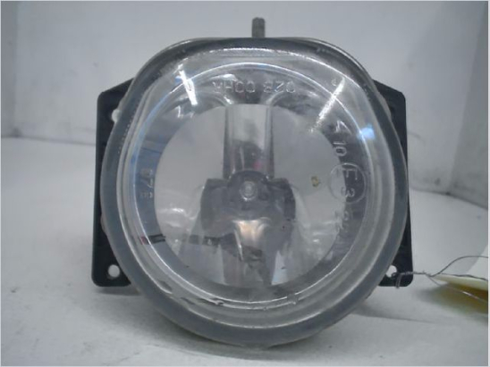 PHARE ANTIBROUILLARD AVG