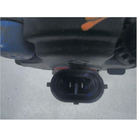 Phare antibrouillard avant gauche occasion FORD FIESTA V Phase 2 - 1.25i