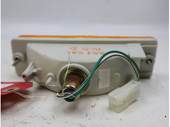 Clignotant droit occasion NISSAN TERRANO II Phase 1 - 2.7 TD 100ch