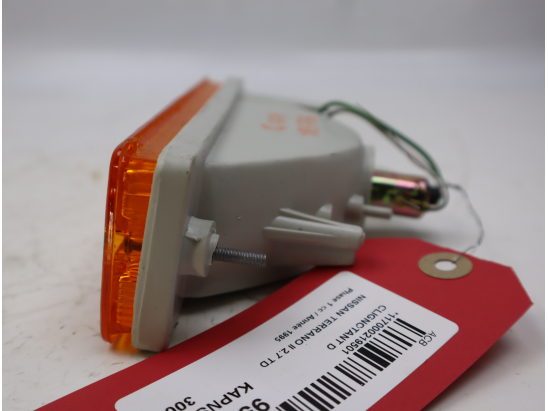 Clignotant droit occasion NISSAN TERRANO II Phase 1 - 2.7 TD 100ch