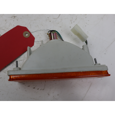 Clignotant droit occasion NISSAN TERRANO II Phase 1 - 2.7 TD 100ch