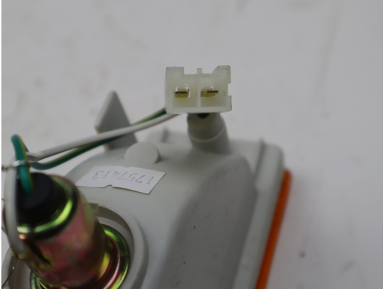 Clignotant droit occasion NISSAN TERRANO II Phase 1 - 2.7 TD 100ch