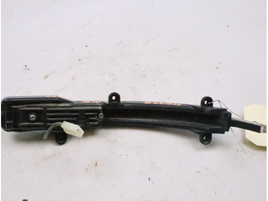 CLIGNOTANT RETROVISEUR AVD