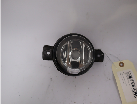 PHARE ANTIBROUILLARD AVD