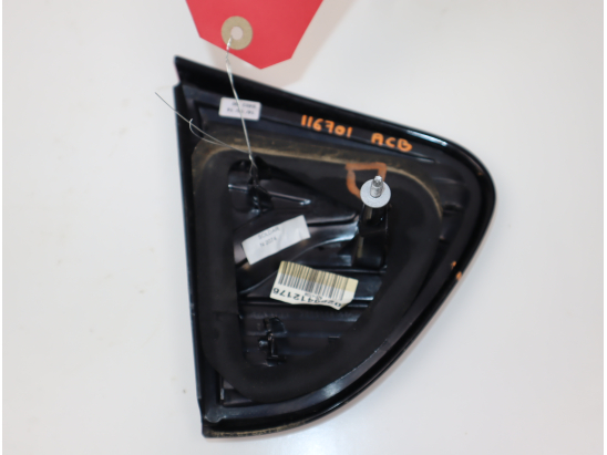 Feu arrière intérieur droit occasion RENAULT CAPTUR Phase 1 - 1.2i 118 16V