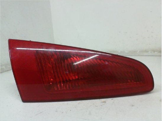 Feu arrière interieur gauche occasion ALFA ROMEO 147 Phase 2 - 1.9 JTDm 120ch