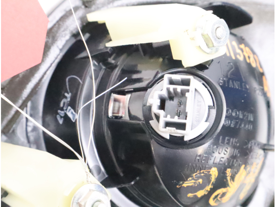 Feu arrière interieur gauche occasion MAZDA 3 I Phase 2 - 1.6 MZR 105ch