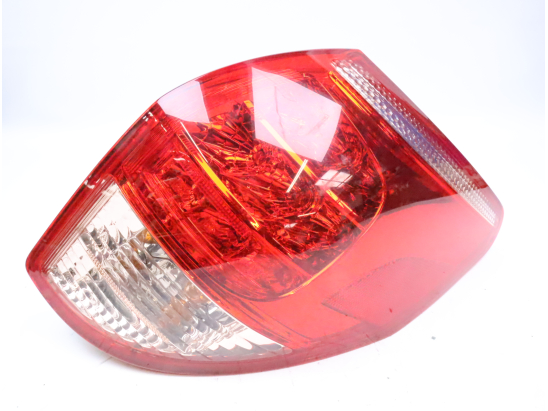 Feu arrière droit occasion TOYOTA RAV4 III Phase 1 - 2.2 D-4D 136ch
