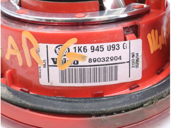 Feu arrière interieur gauche occasion VOLKSWAGEN GOLF V Phase 1 - 1.9 TDI 105ch