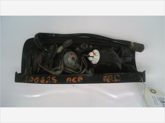 Feu arrière droit occasion SUZUKI IGNIS I Phase 1 - 1.3 GL