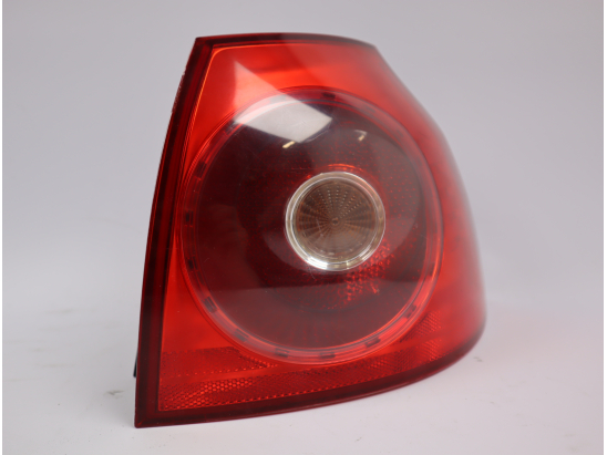 Feu arrière droit occasion VOLKSWAGEN GOLF V Phase 1 - 1.9 TDI 105ch