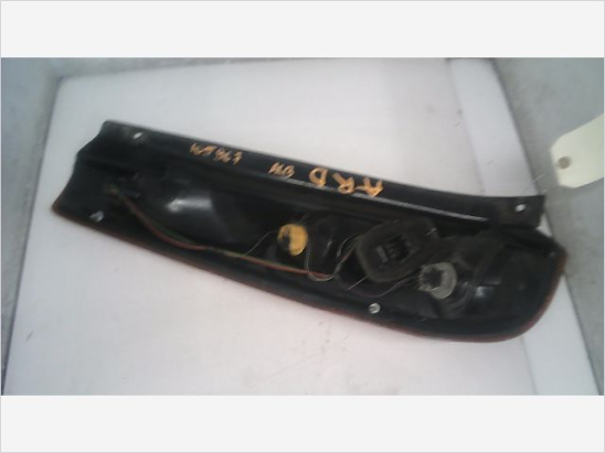 Feu arrière droit occasion FORD FIESTA V Phase 2 - 1.4 TDCI