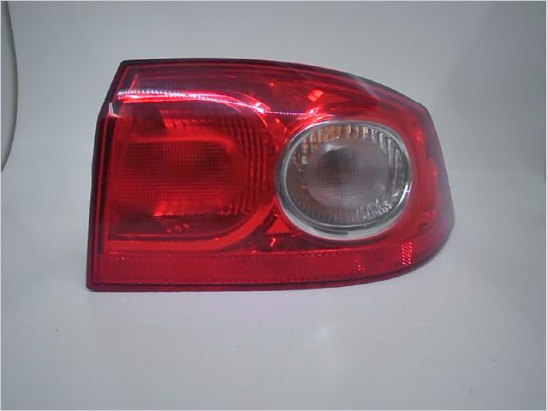 Feu arrière droit occasion RENAULT LAGUNA II Phase 2 - 1.9 DCI 120ch