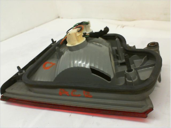 Feu arrière intérieur droit occasion SAAB 9-5 I Phase 2 ESTATE - 2.2 TID 120ch