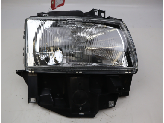 Phare droit occasion VOLKSWAGEN TRANSPORTER IV Phase 2 - 1.9 TD 70ch