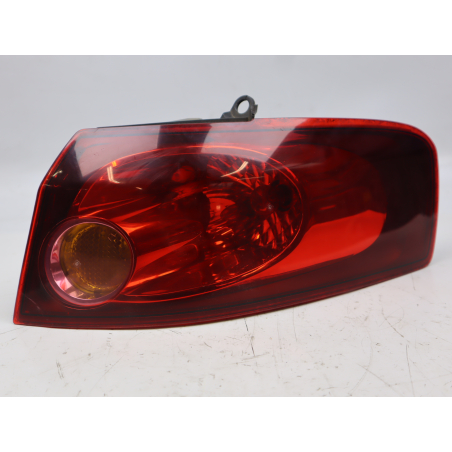 Feu arrière droit occasion FIAT CROMA II Phase 1 - 1.9 DT 8v MULTIJET 120ch