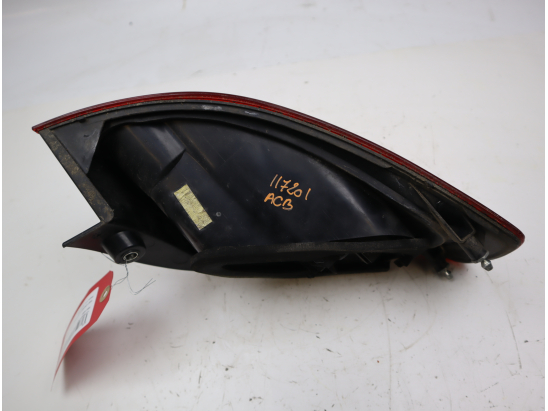 Feu arrière droit occasion FIAT CROMA II Phase 1 - 1.9 DT 8v MULTIJET 120ch