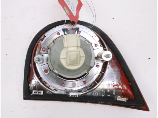 Feu arrière interieur gauche occasion VOLKSWAGEN GOLF V Phase 1 - 1.9 TDI 105ch