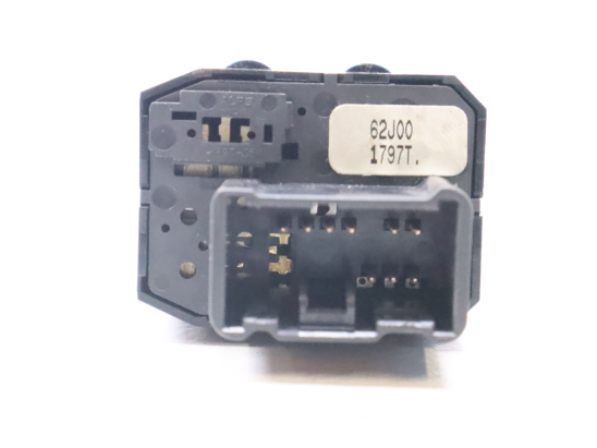 Commande rétroviseurs extérieures électriques occasion SUZUKI SWIFT III Phase 1 - 1.3 VVT