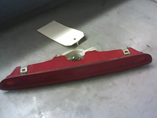 Feux stop supplementaire occasion RENAULT LAGUNA II Phase 1 - 1.6 16v