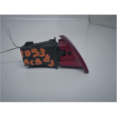 Bouton de warning occasion PEUGEOT 307 Phase 2 SW - 1.6 HDI 90ch