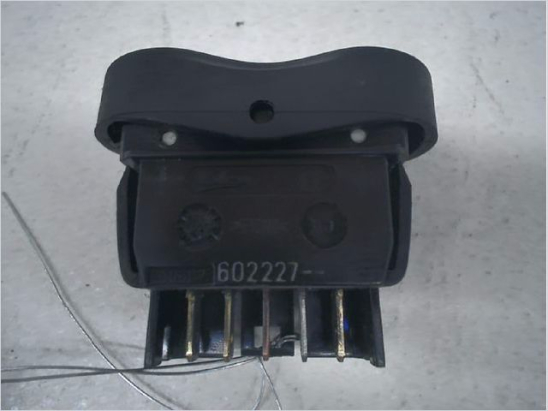 COMMANDE LEVE-GLACE PORTE AVG