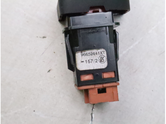 Bouton de warning occasion PEUGEOT 5008 I Phase 1 - 1.6 HDI 112ch