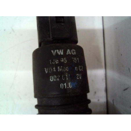 Pompe lave-glace avant occasion AUDI A4 I Phase 2 - 1.9 TDi 115ch