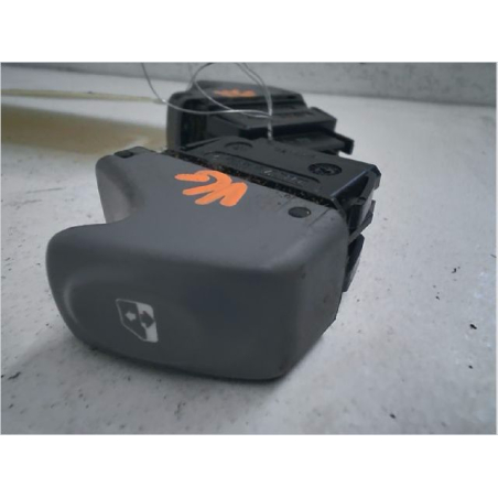 COMMANDE LEVE-GLACE PORTE AVG