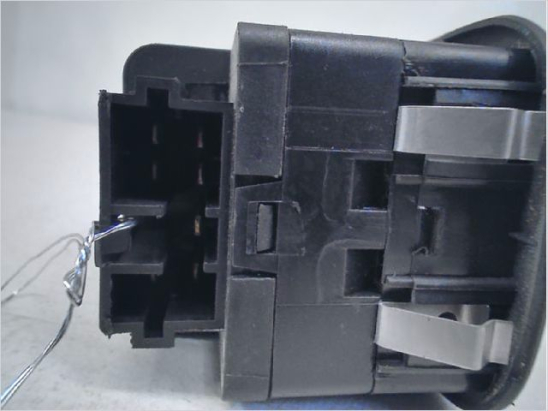 Commande lève-glace porte avant gauche occasion FIAT SCUDO I Phase 1 - 2.0 JTD 94ch