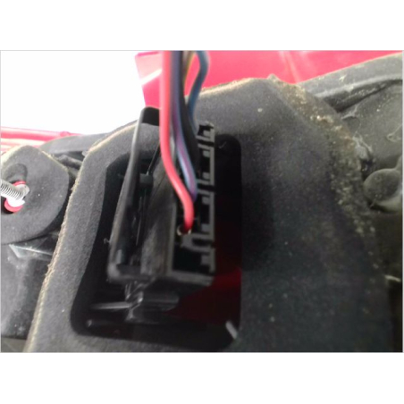 Feu arrière droit occasion OPEL CORSA IV Phase 1 - 1.2 TWINPORT 80ch