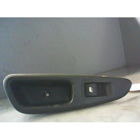 Commande leve-glace porte arrière gauche occasion PEUGEOT 308 I Phase 1 - 1.6 HDI 112ch