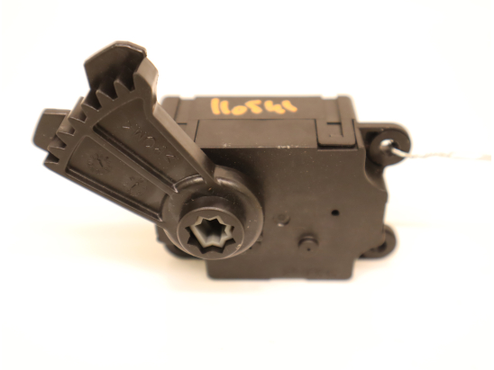 Moteur volet de chauffage occasion PEUGEOT 208 Phase 2 - 1.6 BLUE HDI 75ch