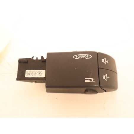 Commande autoradio occasion RENAULT CLIO II Phase 2 - 1.2 16v