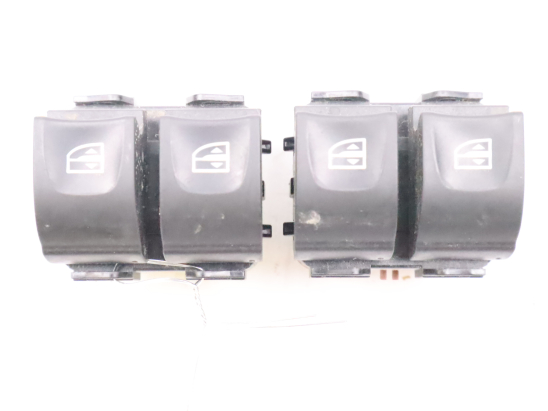 Commande lève-glace porte avant gauche occasion RENAULT CAPTUR Phase 1 - 1.5 DCI 90ch