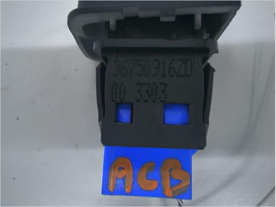 Bouton de warning occasion PEUGEOT 2008 Phase 1 - 1.2i PURETECH 110ch